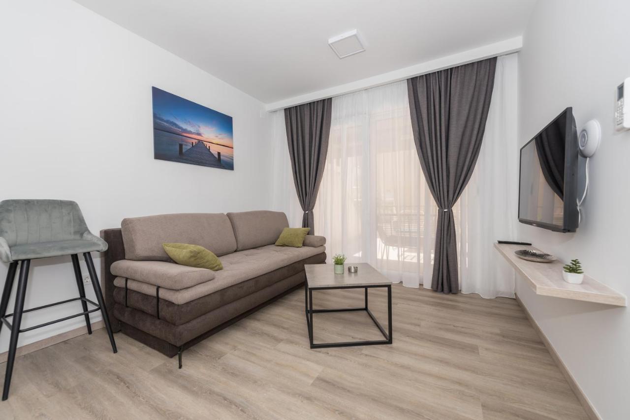 Apartments By The Sea Makarska - 19134 Esterno foto